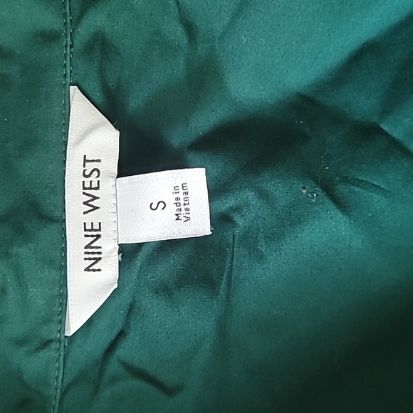 NWT Nine West Green wrap top size S. - Picture 2 of 8
